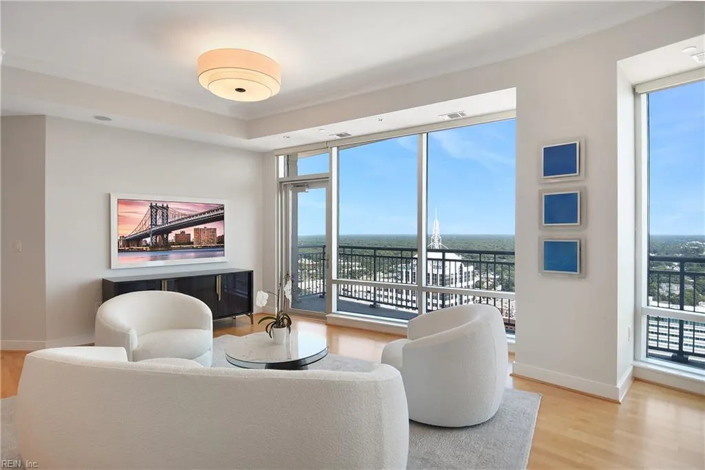 Virginia Beach, Virginia 23462, United States, 2 Bedrooms Bedrooms, ,3 BathroomsBathrooms,Residential,Active,44041