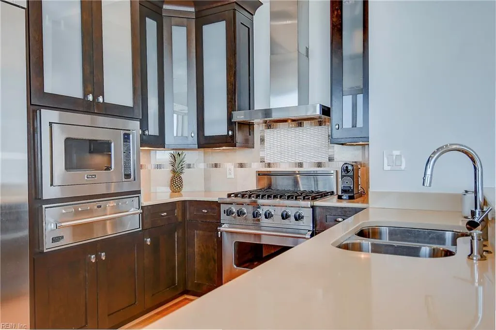 Virginia Beach, Virginia 23462, United States, 2 Bedrooms Bedrooms, ,3 BathroomsBathrooms,Residential,Active,44041