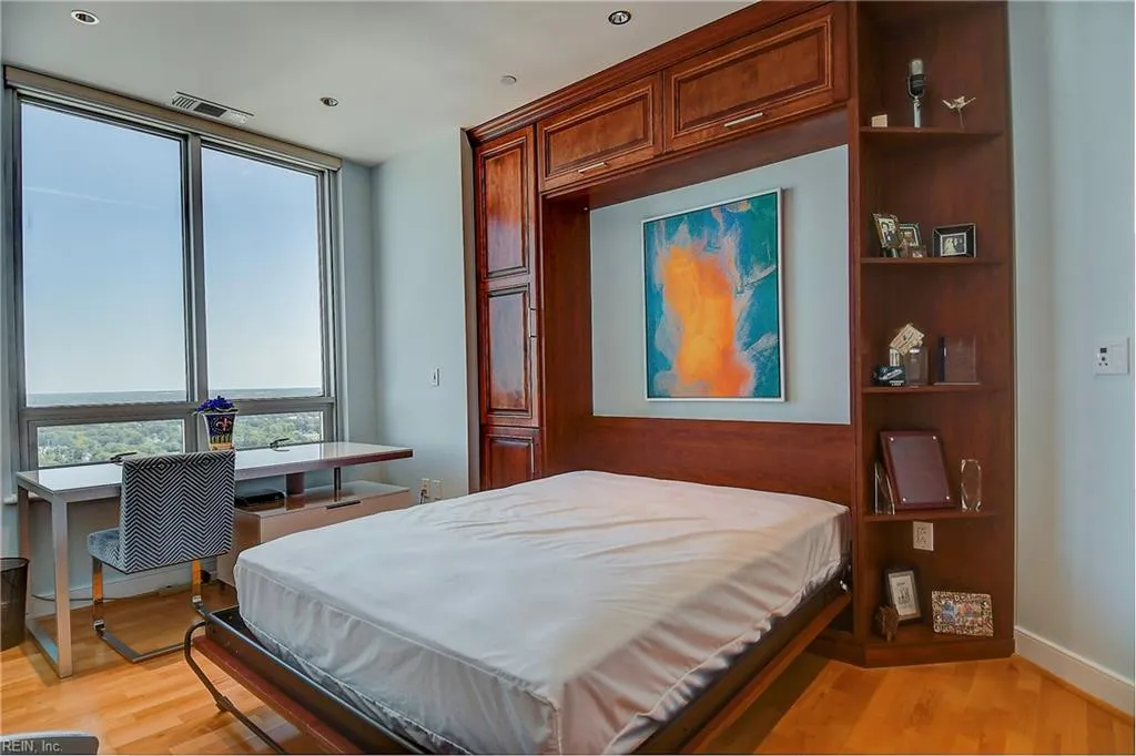 Virginia Beach, Virginia 23462, United States, 2 Bedrooms Bedrooms, ,3 BathroomsBathrooms,Residential,Active,44041