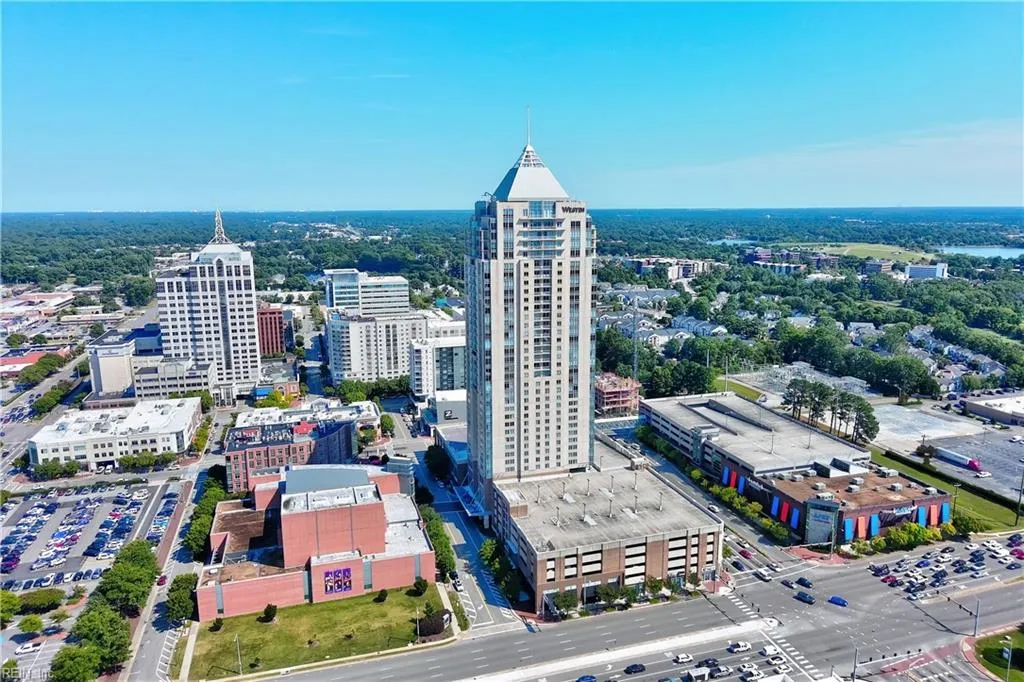 Virginia Beach, Virginia 23462, United States, 2 Bedrooms Bedrooms, ,3 BathroomsBathrooms,Residential,Active,44041