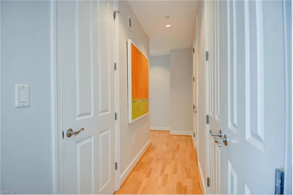 Virginia Beach, Virginia 23462, United States, 2 Bedrooms Bedrooms, ,3 BathroomsBathrooms,Residential,Active,44041