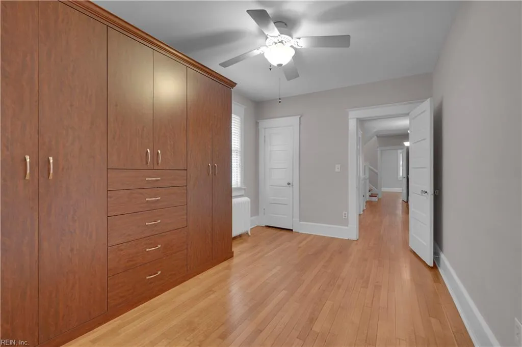 Norfolk, Virginia 23507, United States, 4 Bedrooms Bedrooms, ,3 BathroomsBathrooms,Residential,Active,209329