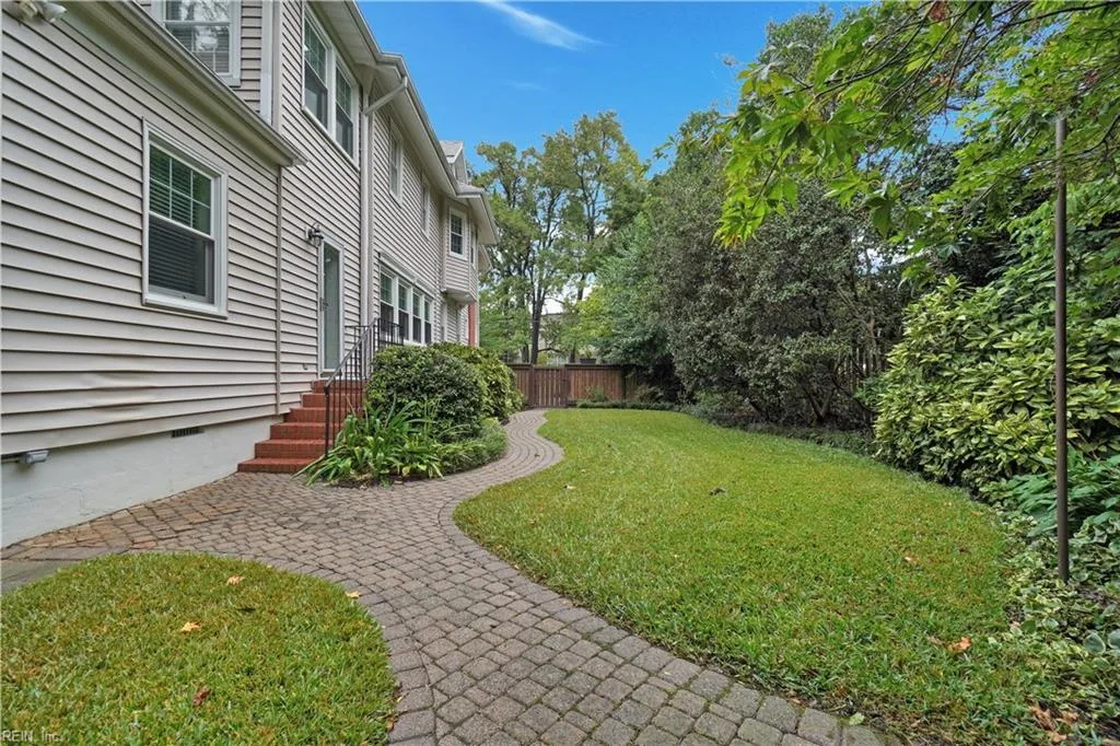 Norfolk, Virginia 23507, United States, 4 Bedrooms Bedrooms, ,3 BathroomsBathrooms,Residential,Active,209329