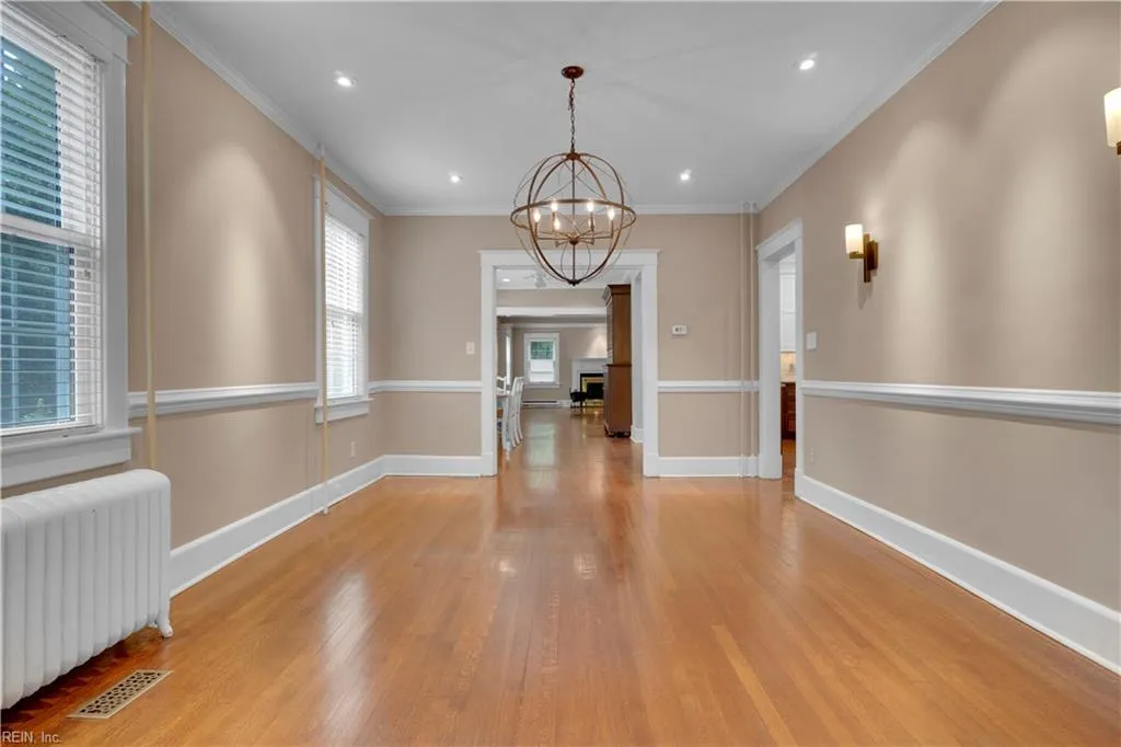 Norfolk, Virginia 23507, United States, 4 Bedrooms Bedrooms, ,3 BathroomsBathrooms,Residential,Active,209329