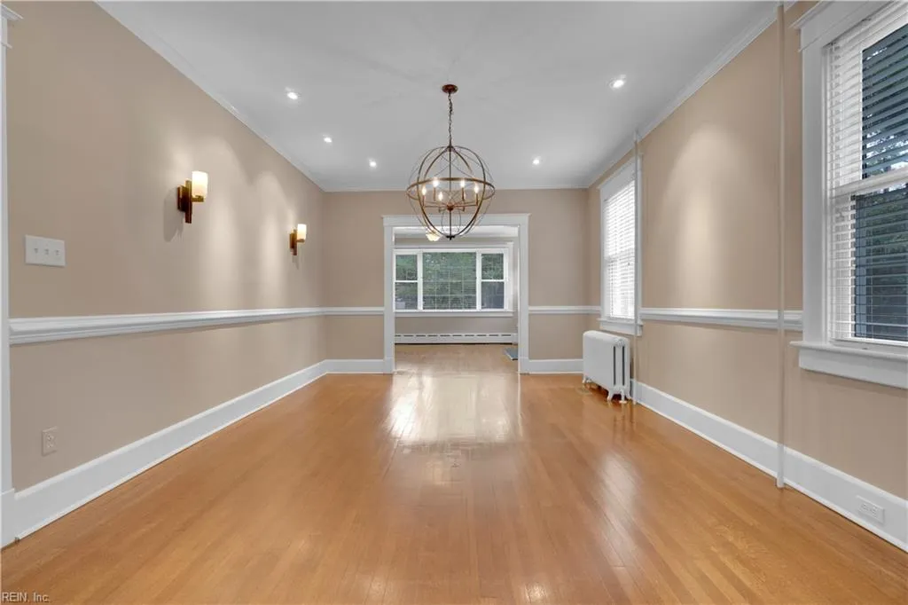 Norfolk, Virginia 23507, United States, 4 Bedrooms Bedrooms, ,3 BathroomsBathrooms,Residential,Active,209329