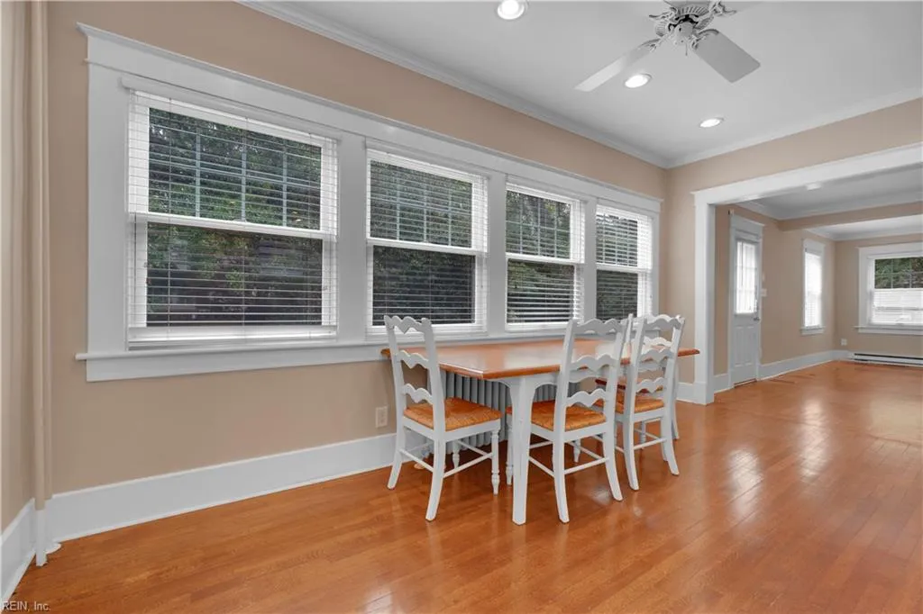 Norfolk, Virginia 23507, United States, 4 Bedrooms Bedrooms, ,3 BathroomsBathrooms,Residential,Active,209329