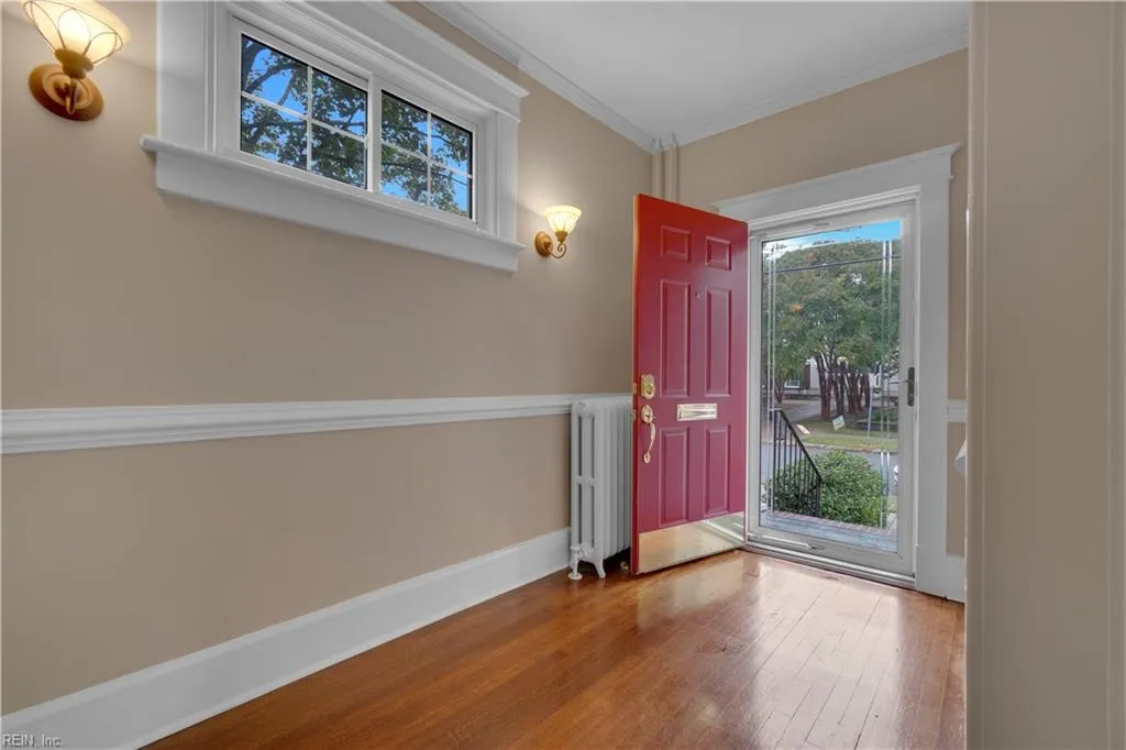 Norfolk, Virginia 23507, United States, 4 Bedrooms Bedrooms, ,3 BathroomsBathrooms,Residential,Active,209329