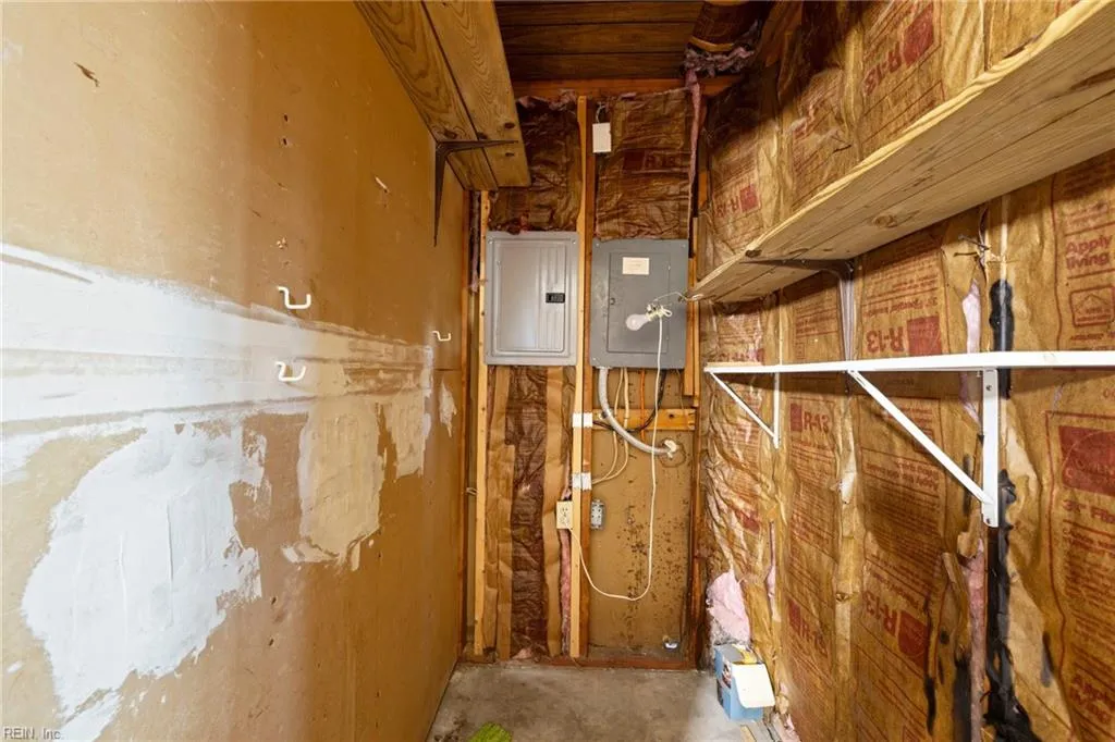 Chesapeake, Virginia 23323, United States, 3 Bedrooms Bedrooms, ,2 BathroomsBathrooms,Residential,Pending,25937