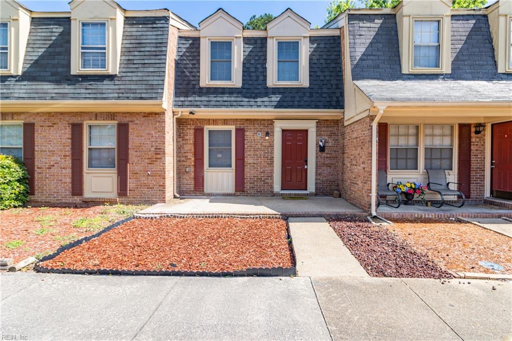 Photo of 301 Advocate Court #B, Newport News, VA 23608 (MLS # 10654769)