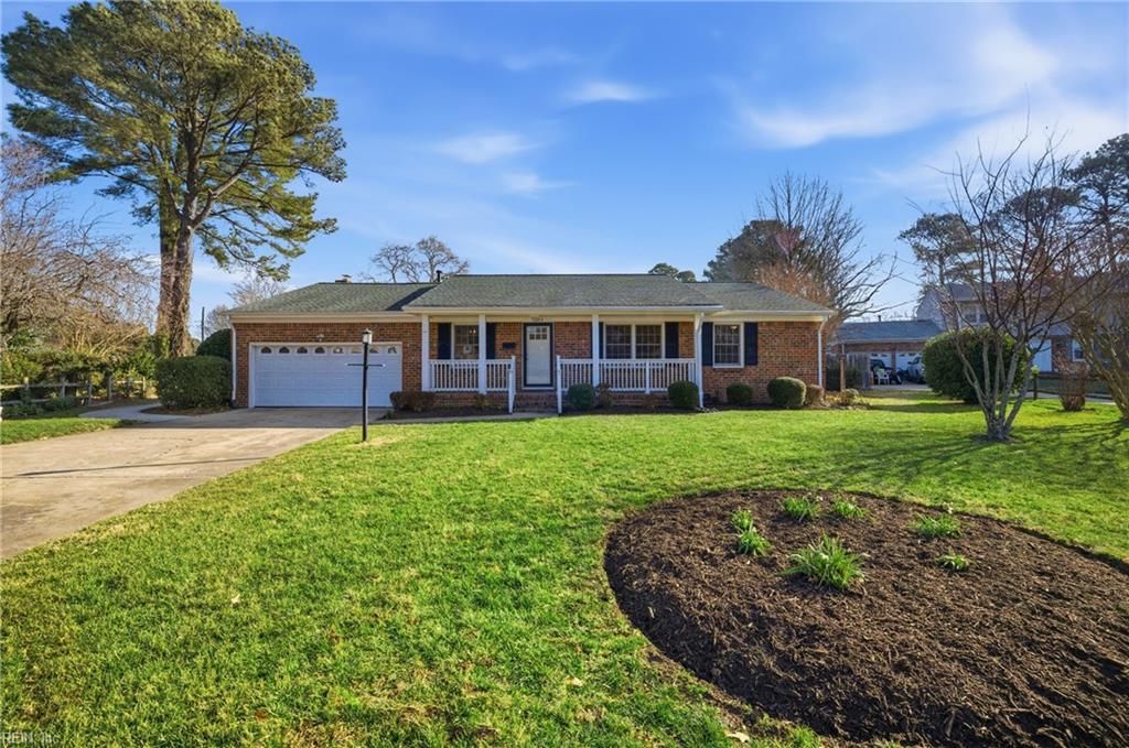 Photo of 1695 Meredith Road, Virginia Beach, VA 23455 (MLS # 10632156)