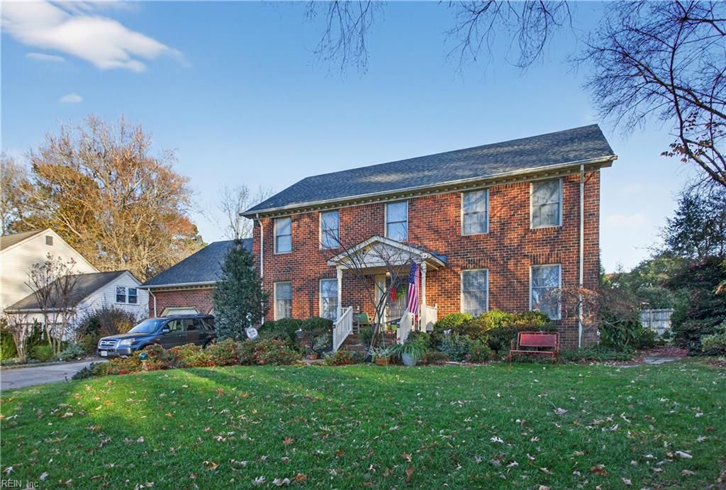 Photo of 764 Largo Drive, Virginia Beach, VA 23464 (MLS # 10613049)