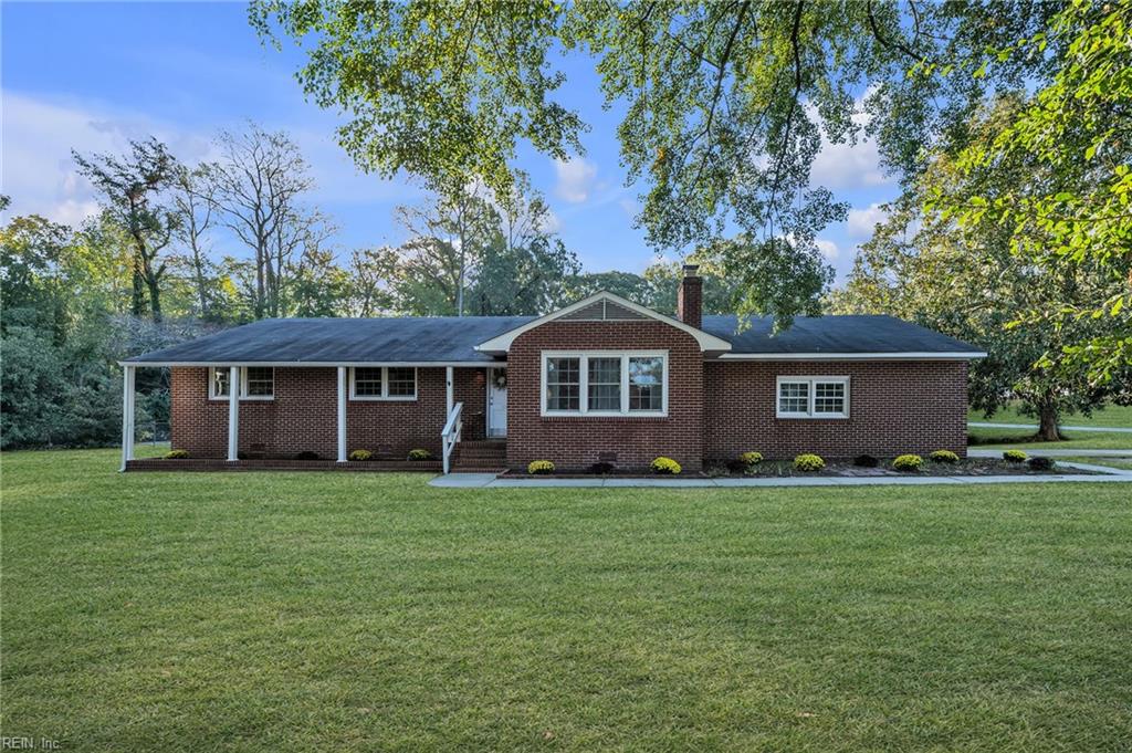 Photo of 101 Carol Drive, Yorktown, VA 23692 (MLS # 10659230)