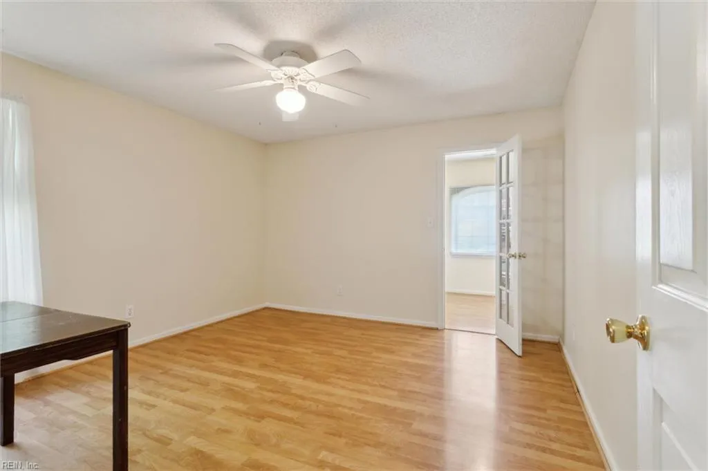 Virginia Beach, Virginia 23453, United States, 5 Bedrooms Bedrooms, ,3 BathroomsBathrooms,Residential,Active,130730