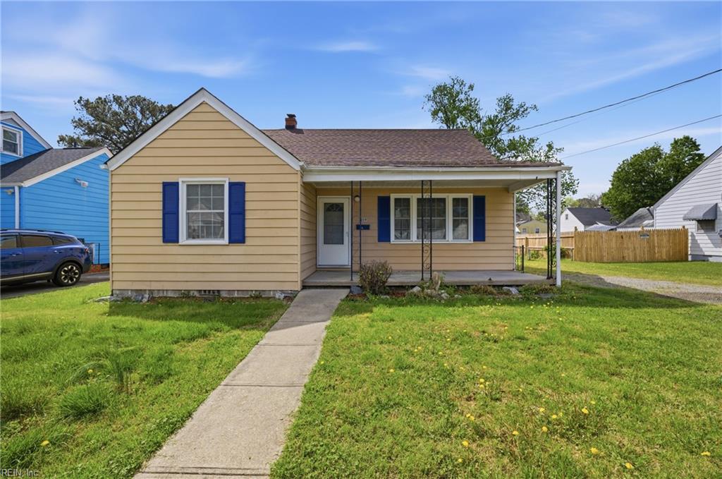 Photo of 209 Hanbury Avenue, Portsmouth, VA 23702 (MLS # 10656069)