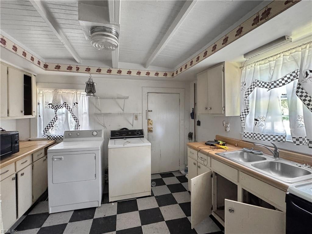 Photo of 218 Tappan Avenue, Hampton, VA 23664 (MLS # 10647148)