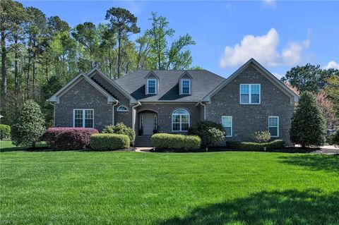 2516 Bombay LNDG Virginia Beach VA 23456