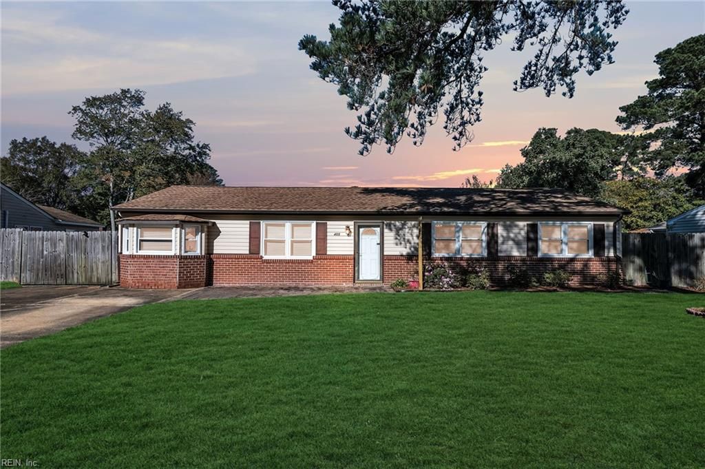 Photo of 405 Courtney Arch, Virginia Beach, VA 23452 (MLS # 10608611)