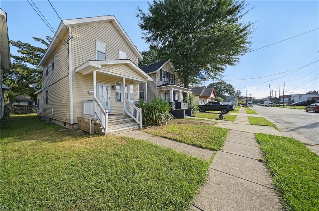 Photo of 1226 Lindsay Avenue, Portsmouth, VA 23704 (MLS # 10655353)