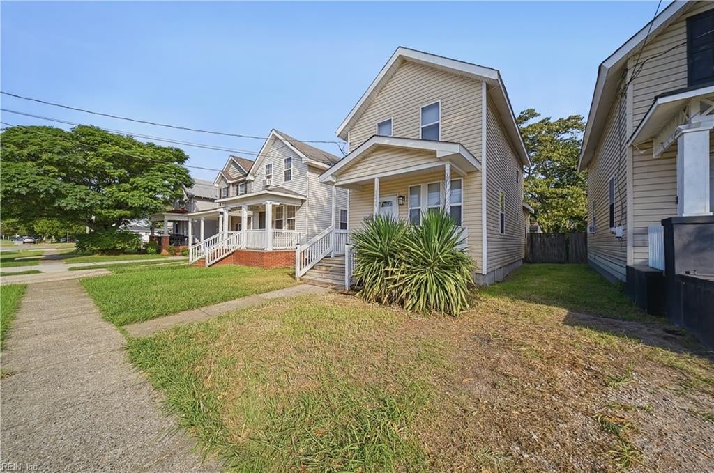 Photo of 1226 Lindsay Avenue, Portsmouth, VA 23704 (MLS # 10655353)