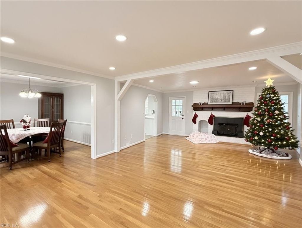 Photo of 313 Woodbridge Drive, Chesapeake, VA 23322 (MLS # 10614085)