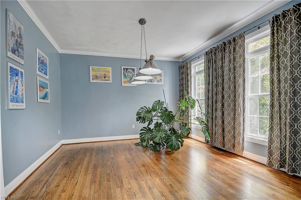 2216 Sisters Walk CT
