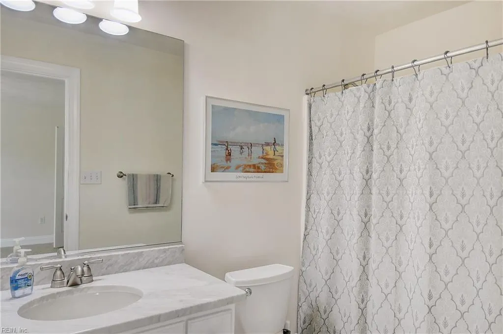 Virginia Beach, Virginia 23454, United States, 5 Bedrooms Bedrooms, ,5 BathroomsBathrooms,Residential,Active,147961