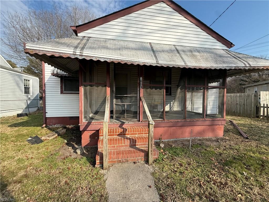 Photo of 1803 Loudoun Avenue, Portsmouth, VA 23707 (MLS # 10620318)