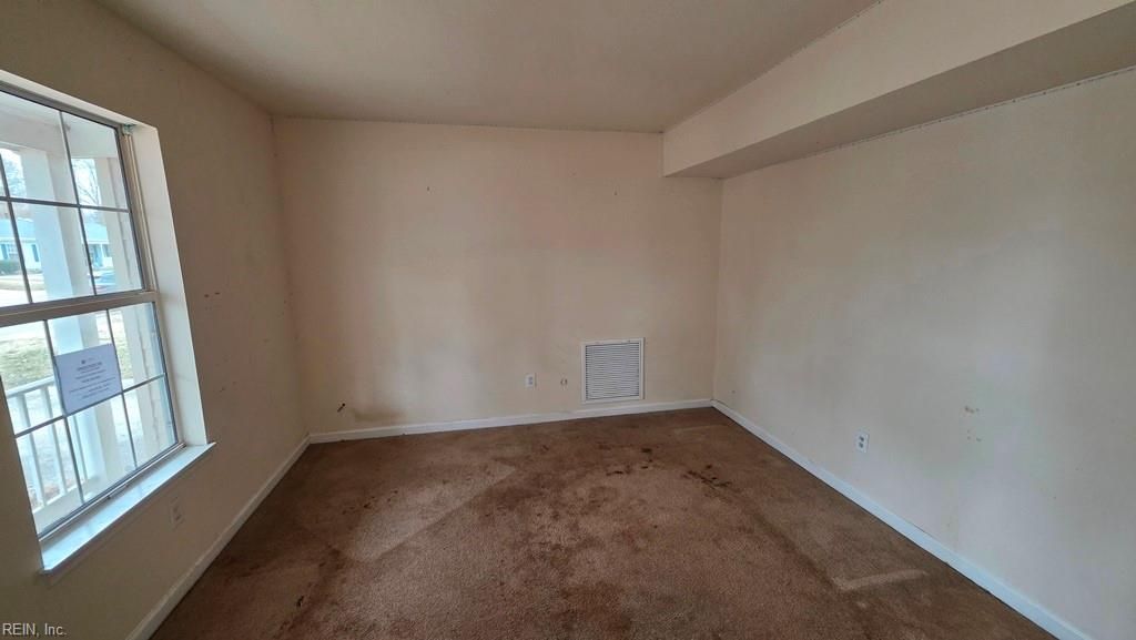 Photo of 54 George Court, Hampton, VA 23663 (MLS # 10619222)