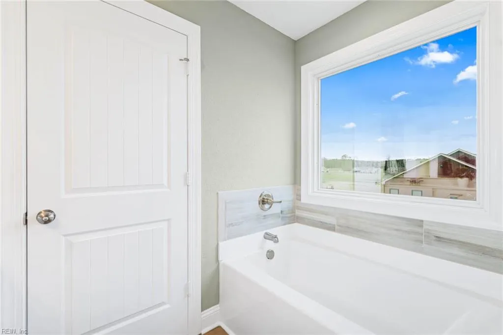 Suffolk, Virginia 23434, United States, 4 Bedrooms Bedrooms, ,3 BathroomsBathrooms,Residential,Active,92155