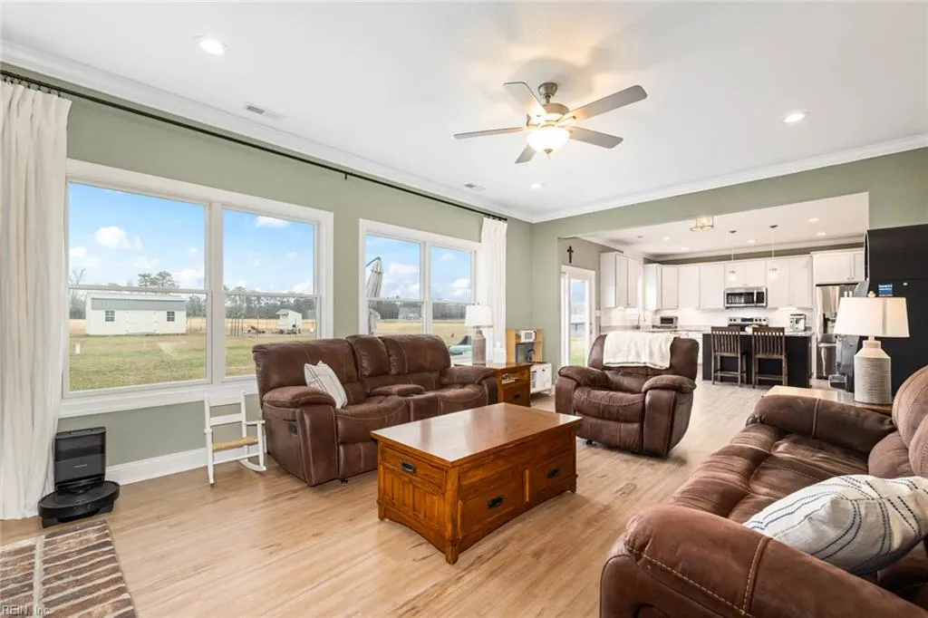 Suffolk, Virginia 23434, United States, 4 Bedrooms Bedrooms, ,3 BathroomsBathrooms,Residential,Active,92155