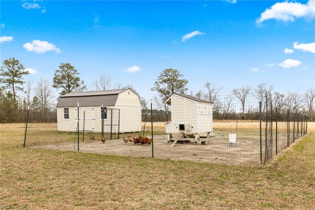 Suffolk, Virginia 23434, United States, 4 Bedrooms Bedrooms, ,3 BathroomsBathrooms,Residential,Active,92155