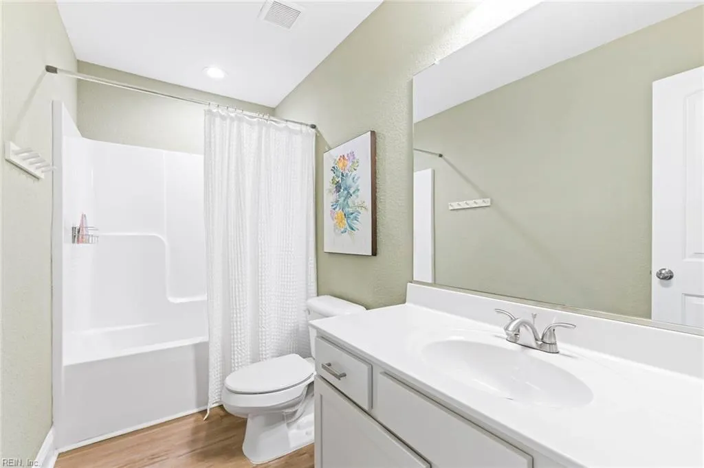 Suffolk, Virginia 23434, United States, 4 Bedrooms Bedrooms, ,3 BathroomsBathrooms,Residential,Active,92155