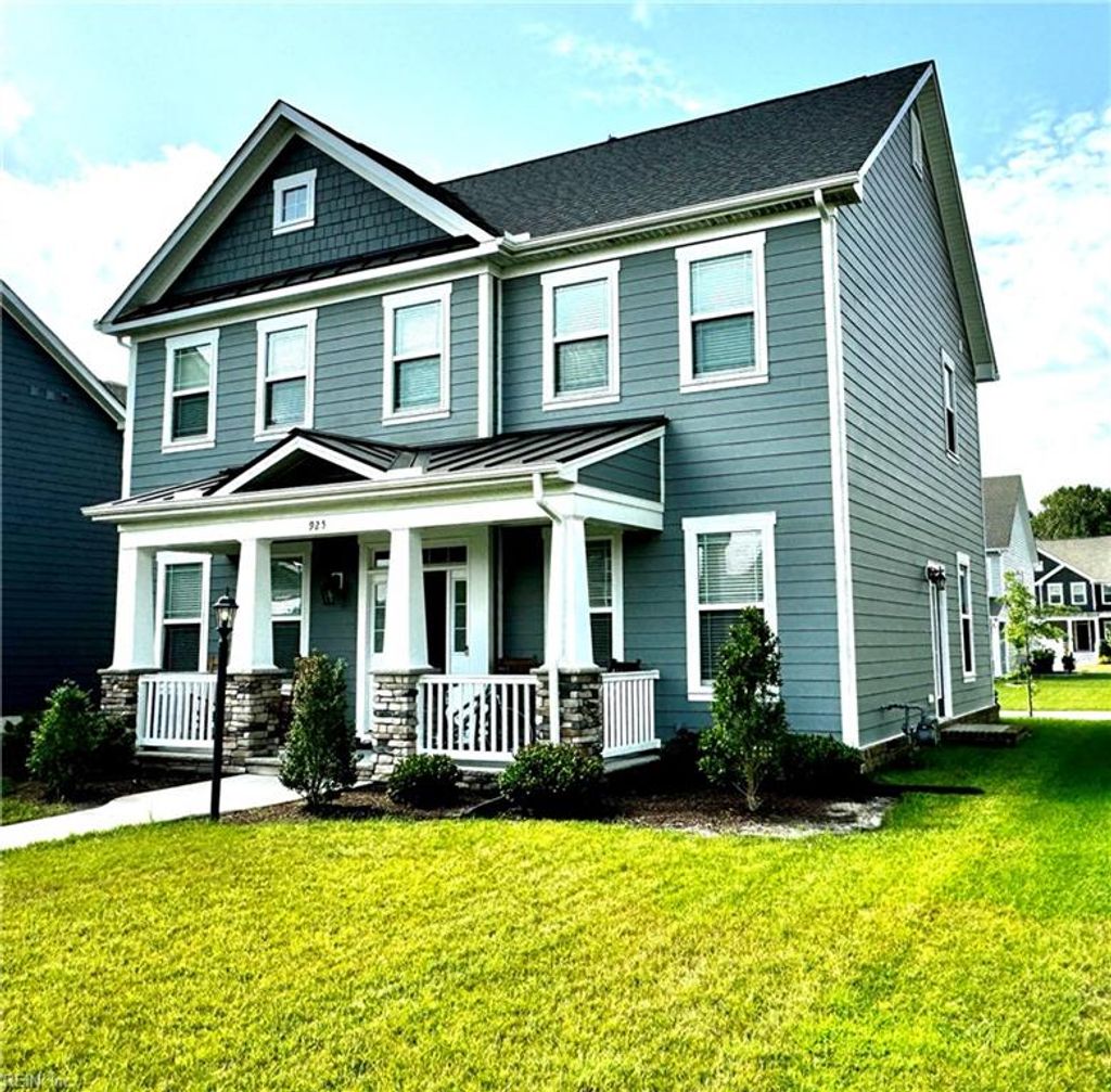 Photo of 925 Skicoat Street, Chesapeake, VA 23323 (MLS # 10618693)