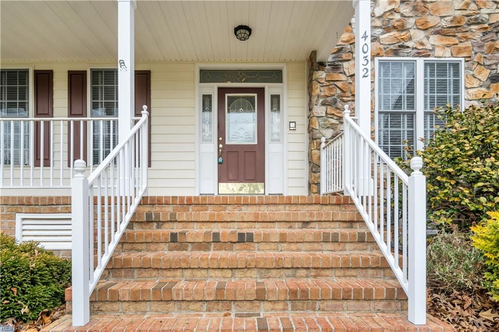 Photo of 4032 Colonial Crescent, Williamsburg, VA 23188 (MLS # 10619402)