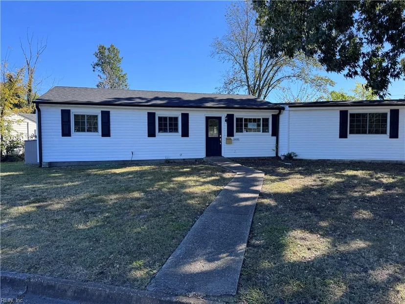 1800 Darville Drive, photo 1 of 34