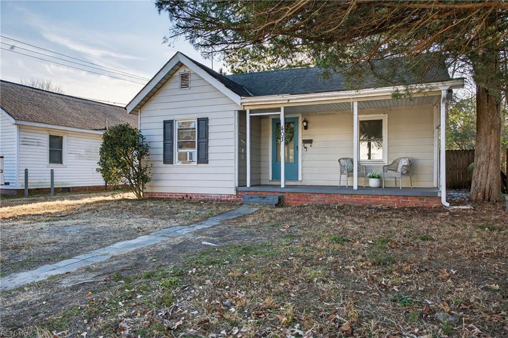 Photo of 403 Elizabeth Street, Suffolk, VA 23434 (MLS # 10618658)
