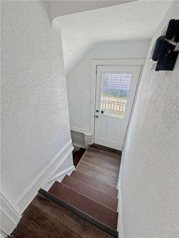 Newport News, Virginia 23607, United States, 3 Bedrooms Bedrooms, ,3 BathroomsBathrooms,Residential,Pending,145833