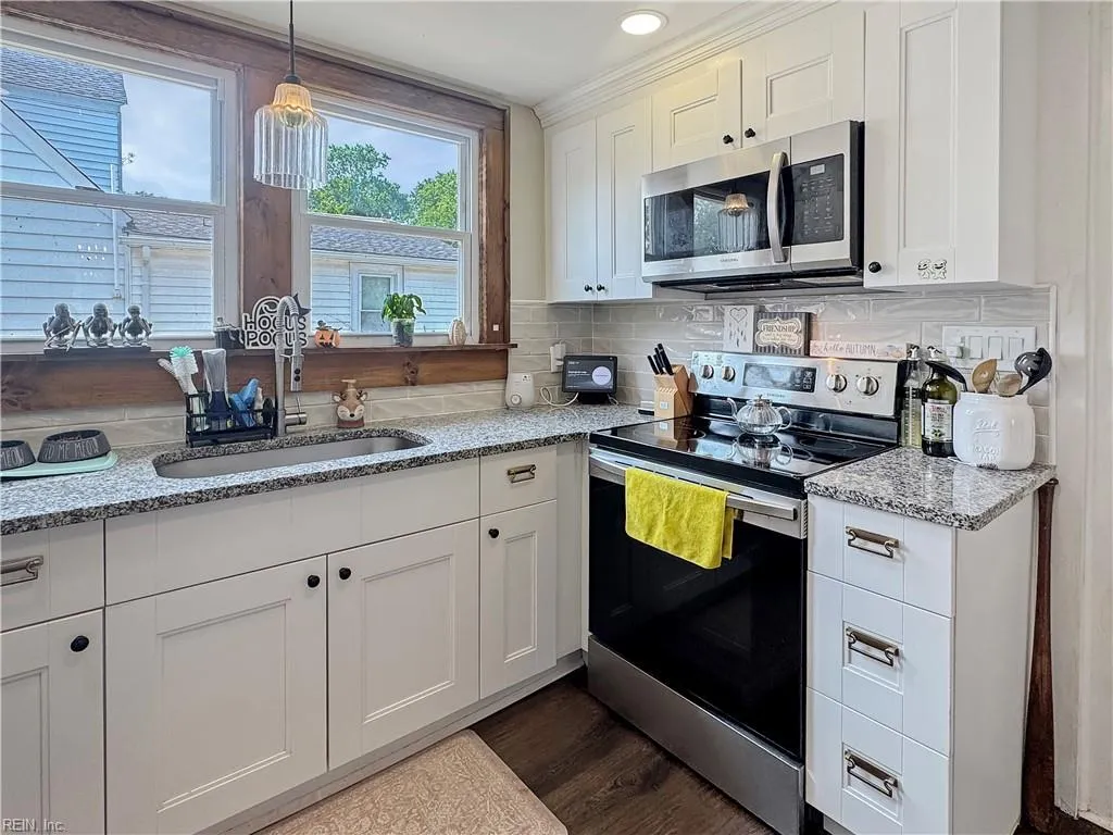 Newport News, Virginia 23607, United States, 3 Bedrooms Bedrooms, ,3 BathroomsBathrooms,Residential,Pending,145833