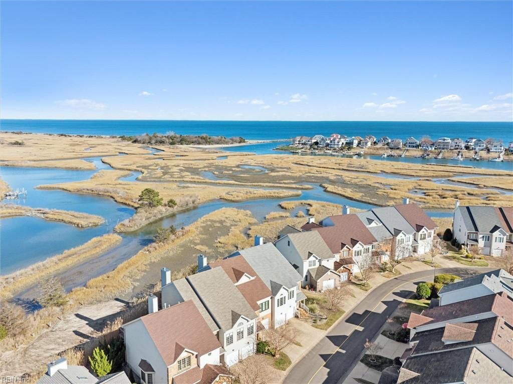 Photo of 7 Mizzen Circle, Hampton, VA 23664 (MLS # 10616743)