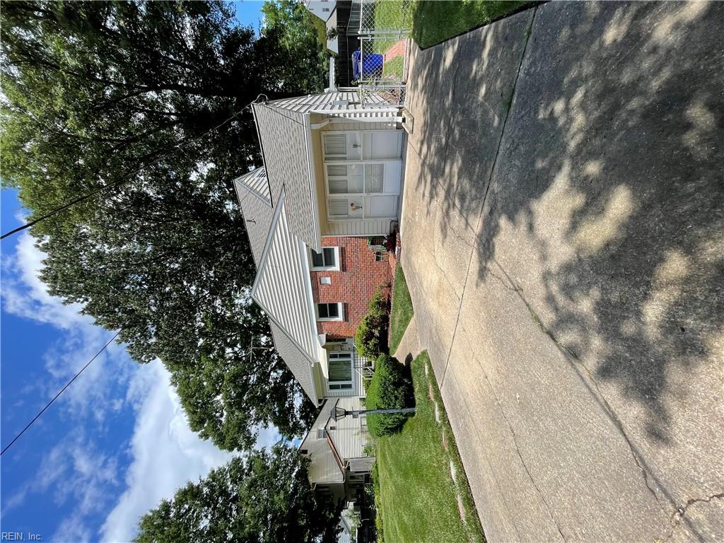 5972 Lockamy LN