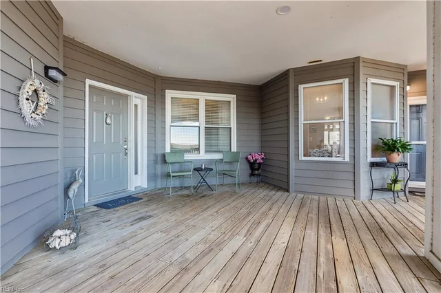 1003 High Dunes Quay Unit 305, photo 2 of 43