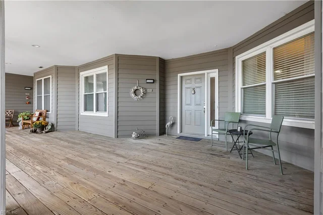 1003 High Dunes Quay Unit 305, photo 3 of 43