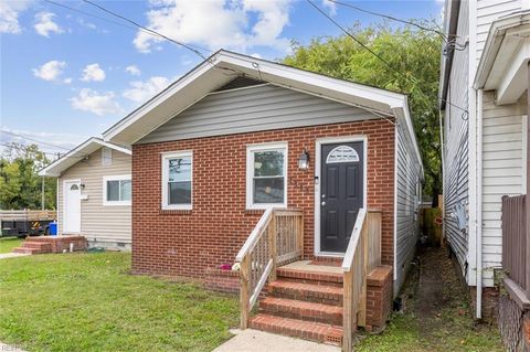 Photo of 2509 Roanoke Avenue, Newport News, VA 23607 (MLS # 10606414)