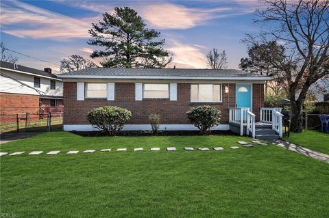 Single Family Residence in Portsmouth VA 807 Cavalier Boulevard.jpg