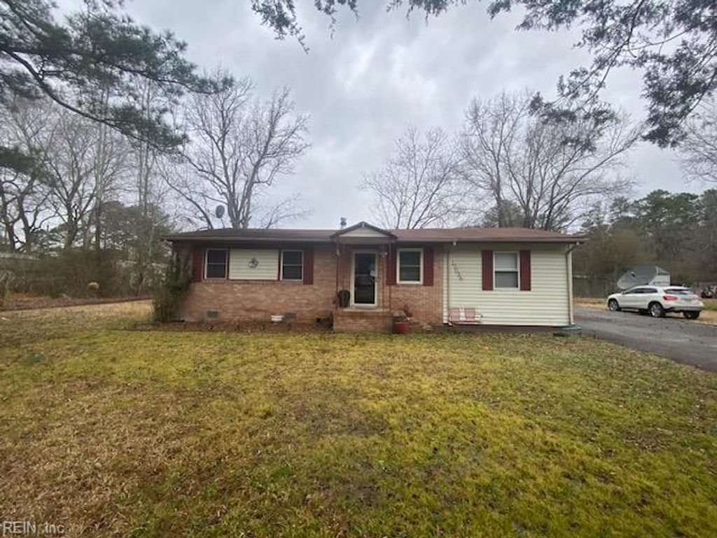 Photo of 17036 N Carolina Avenue, Windsor, VA 23487 (MLS # 10621097)