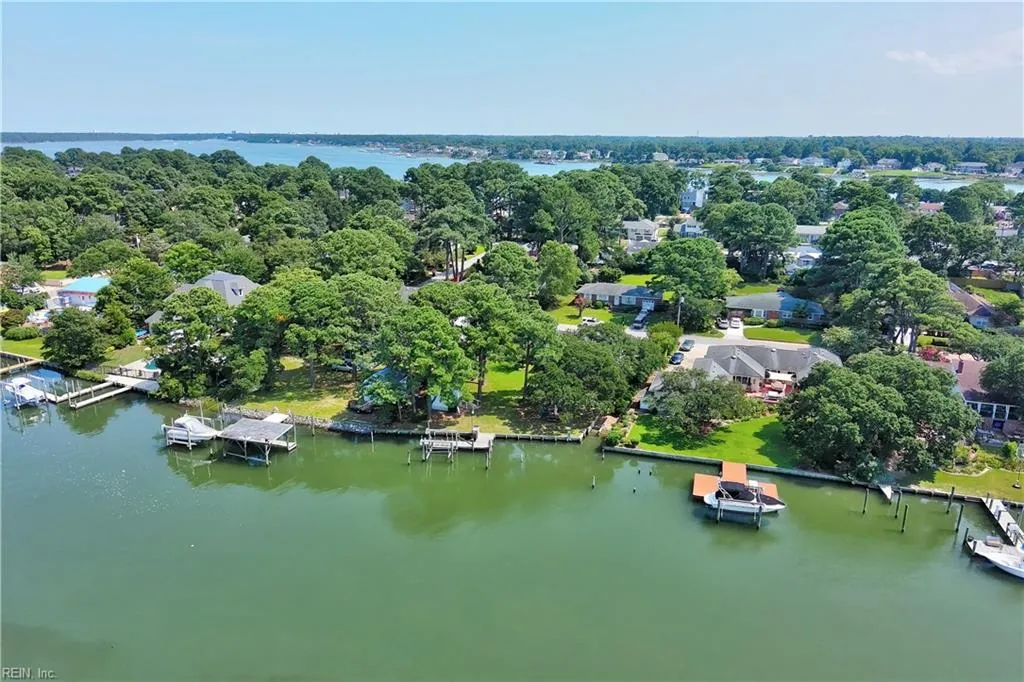 Virginia Beach, Virginia 23451, United States, 3 Bedrooms Bedrooms, ,2 BathroomsBathrooms,Residential,Pending,182012