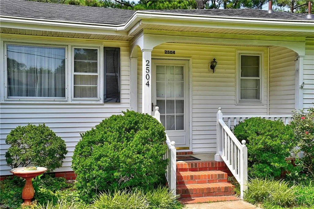 Virginia Beach, Virginia 23451, United States, 3 Bedrooms Bedrooms, ,2 BathroomsBathrooms,Residential,Pending,182012