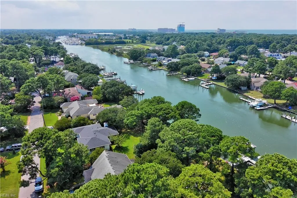 Virginia Beach, Virginia 23451, United States, 3 Bedrooms Bedrooms, ,2 BathroomsBathrooms,Residential,Pending,182012