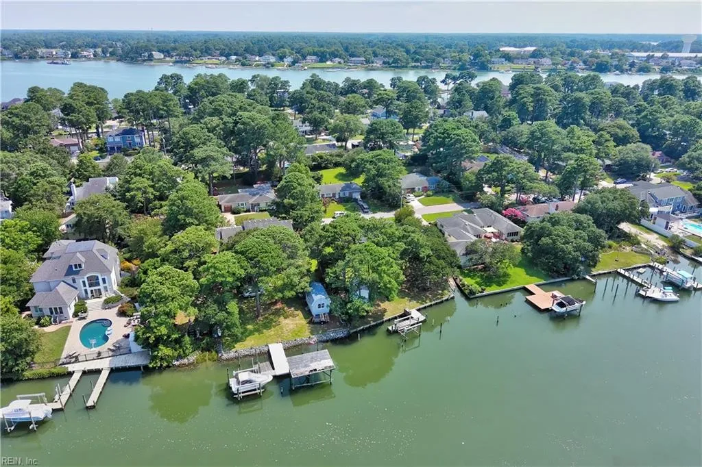 Virginia Beach, Virginia 23451, United States, 3 Bedrooms Bedrooms, ,2 BathroomsBathrooms,Residential,Pending,182012