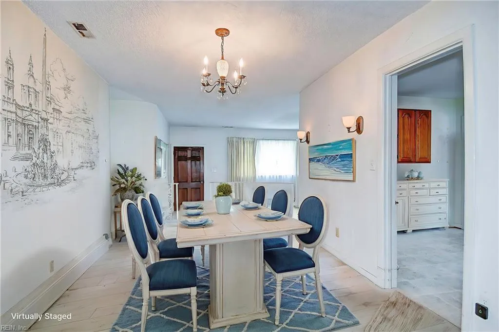 Virginia Beach, Virginia 23451, United States, 3 Bedrooms Bedrooms, ,2 BathroomsBathrooms,Residential,Pending,182012